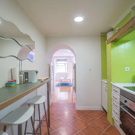 Colourful Mouraria Appartement *